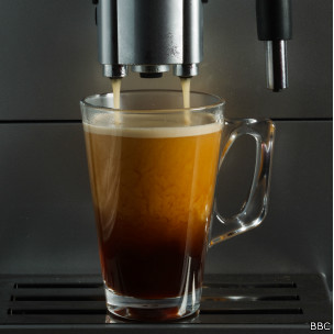 Pesquisas já indicaram benefícios e malefícios do café à saúde.