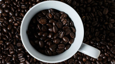 Café em excesso pode causar ansiedade e dificuldade para dormir.