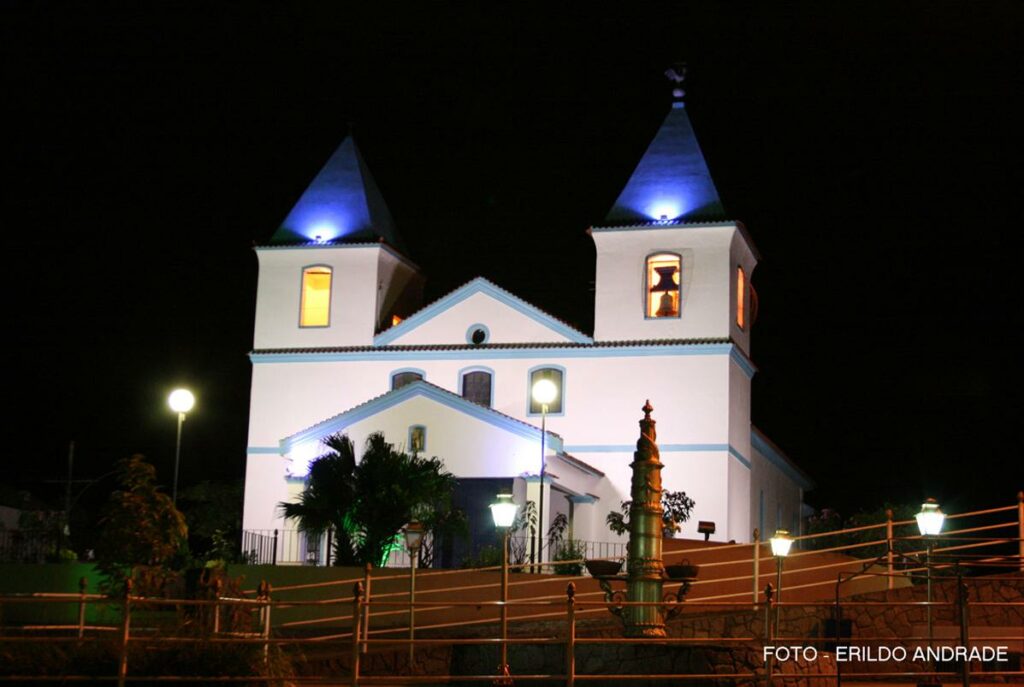 Igreja-de-Nossa-Senhora-da-Conceição-em-Sacra-Família